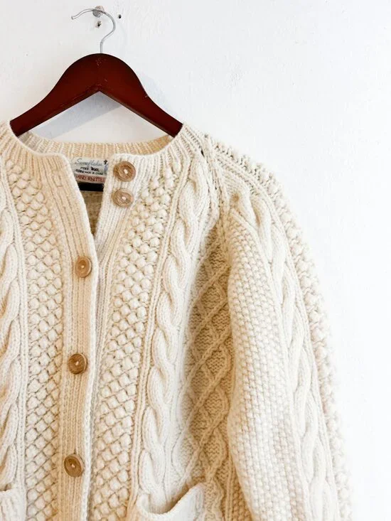 VINTAGE Snowflakes Hand Knit Pure Wool Aran Fisherman Cable Knit Cardigan - Picture 5 of 14